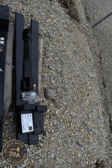 Fork, Pallet WOLVERINE CLAMP ON FORKS 36054