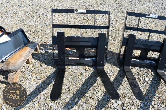 Fork, Pallet WOLVERINE MINI PALLET FORK ATTACHMENT 36381