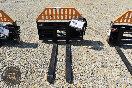 Fork, Pallet WOLVERINE HYDRAULIC PALLET FORK ATTACHMENT 36395