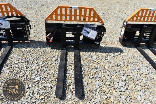 Fork, Pallet WOLVERINE HYDRAULIC PALLET FORK ATTACHMENT 36396