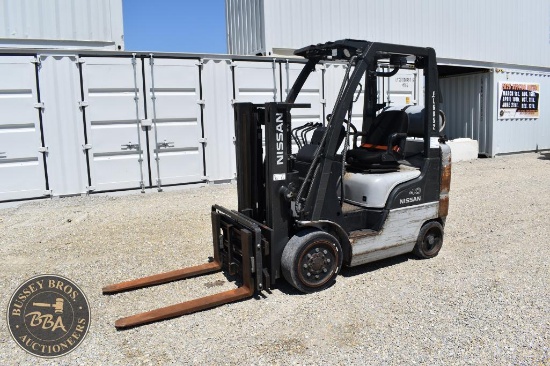NISSAN OS40 37047
