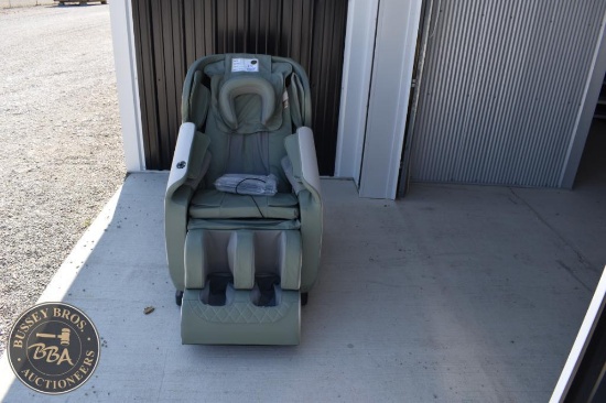Massage Chair with Full Body and Reclining Function