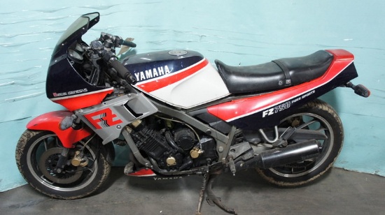 1986 YAMAHA FZ750 Tag # 3255