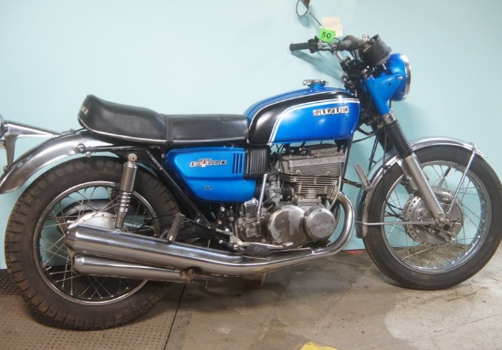 1972 SUZUKI GT550