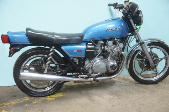 1977 SUZUKI GS750