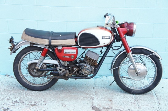 1964 Yamaha YDS3