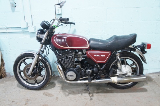 1977 Yamaha XS750