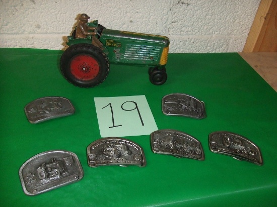 HART-PARR OLIVER COLLECTOR BELT BUCKLES & "77" OLIVER ROW CROP TRACTOR W / DRIVER