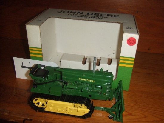 JOHN DEERE CRAWLER " MC"