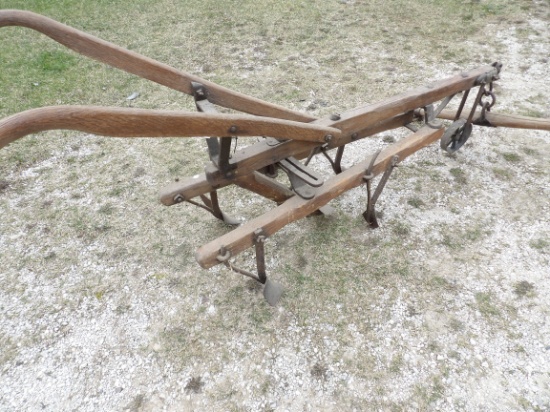 WALK BEHIND WOODEN BEAM CULTIVATOR