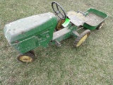 JOHN DEERE PEDAL TRACTOR