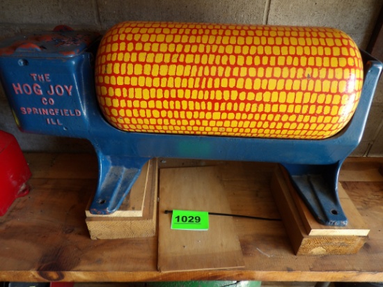 "THE HOG JOY CO."  CORN COB OILER