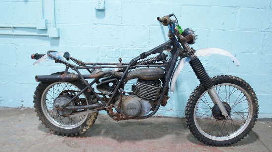 1975 Yamaha MX400 Motorcycle