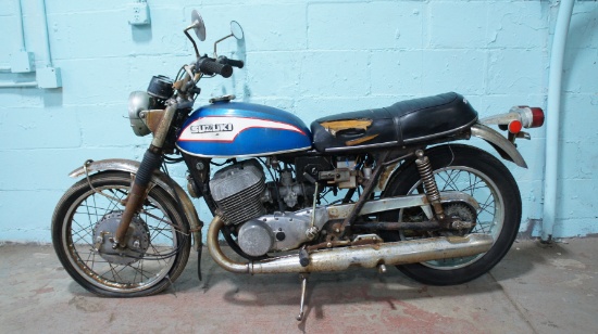 1972 Suzuki T500 Titan Motorcycle