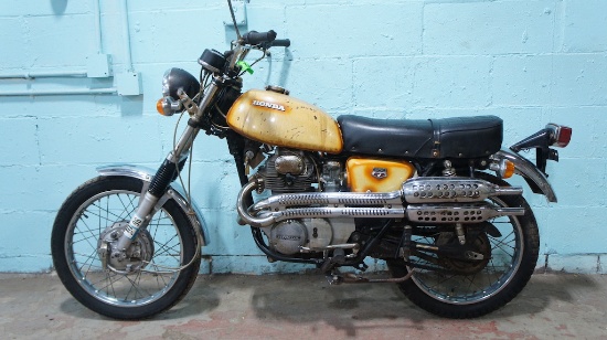 1972 HONDA CL350 Motorcycle