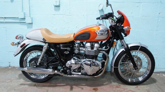 2003 TRIUMPH T100 BONNEVILLE Motorcycle