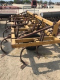 Chisel plow