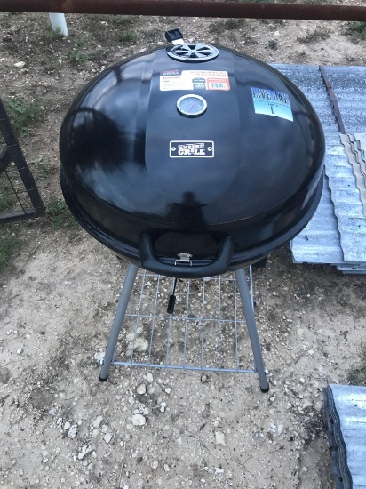 Charcoal grill. Like new Donated by Lonnie Williams for Luke