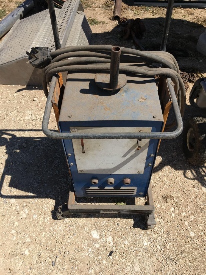Miller 220 Volt electric welder - unknown condition