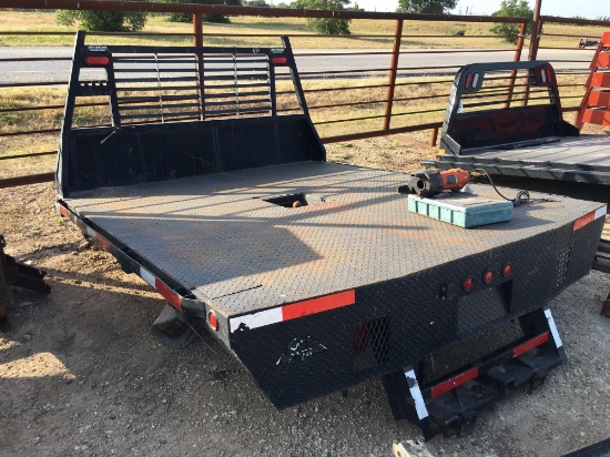 Flatbed 9' long x 96" wide