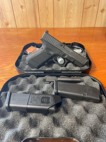 Glock...Gen 4 Mod 32 357 Sig with 3-13 round mass .40 S&W barrel inclded, extra grips Gun sales must