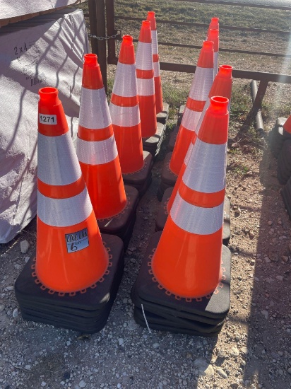 50 New Traffic Safety Cones 50 TIMES THE MONEY MUST TAKE ALL