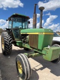 John Deere 4430 2WD Cab Tractor quad range - 2 sets remotes shows 493 hours but not correct SN