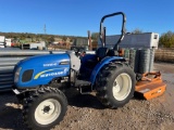 New Holland Boomer 40 4WD Tractor gear drive- loader prep- no loader attachment... with Woods