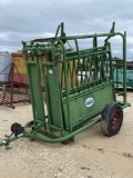 Powder River Squeeze Chute on Dolly Auto Head Gate