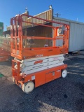 Snorkel S3226E 26ft Scissor Lift - Works Good. This Item Located at Hwy 36 Storage - 1828 State Hwy.