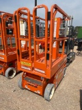 Snorkel TM12E Scissor Lift Works As It Should
