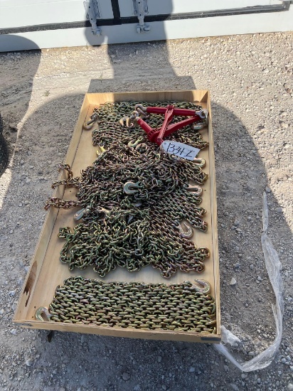10 New 5/16 x 20' G70 Chains and 2 Ratchet Binders SOLD AS ONE LOT