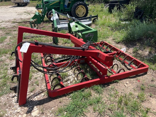 Square Bale Grapple Made by Steffen Systems Good