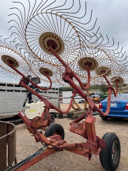 8 Wheel Hay Rake on Caddy