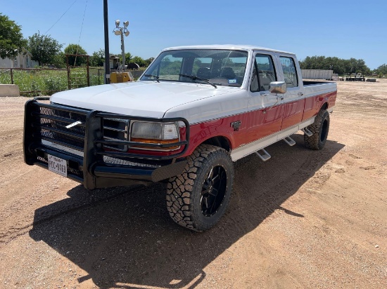 1994 Ford 350 crew cab 4 x 4 - 7.3 turbo diesel- 5 speed man, Jensen stereo, front & rear