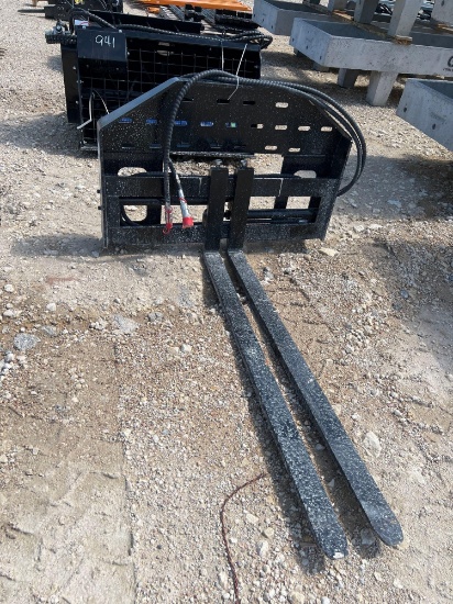 Unused Hydraulic Adjustable Forks for Skid Steer 60'' Forks