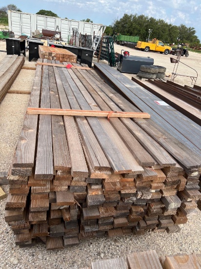 Assorted 1 x 4 x 16' and 2 1/2 x 3 1/2 x 16' Douglas Fir Boards SOLD BY THE BUNDLE
