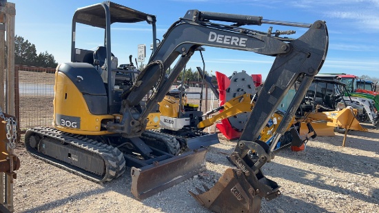 Deere 30G Excavator with Kelly Hitch 1158 Hours SN 1FF030GGXTKK267070
