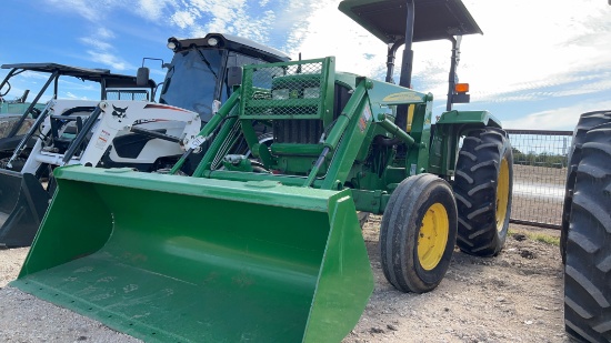 John Deere 5055D with John Deere 512 Loader Front and Rear Hydraulics 810 Hours