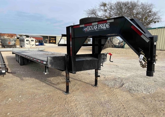 2025 Texas Pride 40' Flatbed 3 x 15,000lb Axles 17.5 Tires - Spare Slide in Ramps Note: Has 3'' Ball