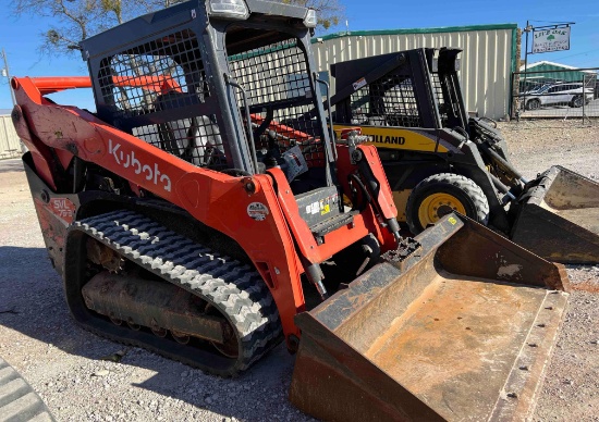 Kubota SVL 75-3 Skid Steer Open Station - Good Tracks Good Machine Shows 944 Hours
