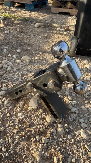 B&W Tow & Stow Hitch - 2'' Shank 2'' and 2 5/16'' Balls