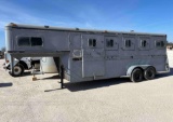 Gooseneck Horse Trailer 3 Horse with a Stud Cut Front Dressing Room No Paperwork