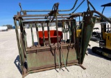 Powder River Squeeze Chute