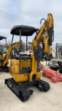 AGT QK20R Mini Excavator Gas Powered - Hydraulic Thumb - Pilot Control