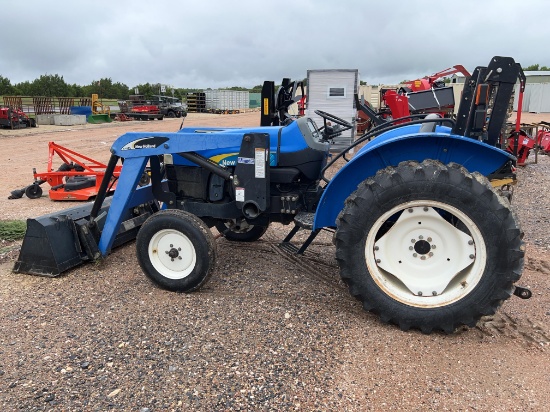 New Holland TT45A with New Holland 610TL Loader & Bucket 2 Wheel Drive 935 Hours