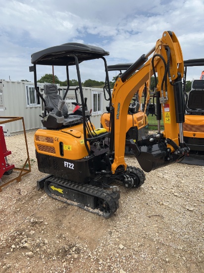 FT22 Mini Excavator Hydraulic Thumb - Swivel Boom Kubota Diesel