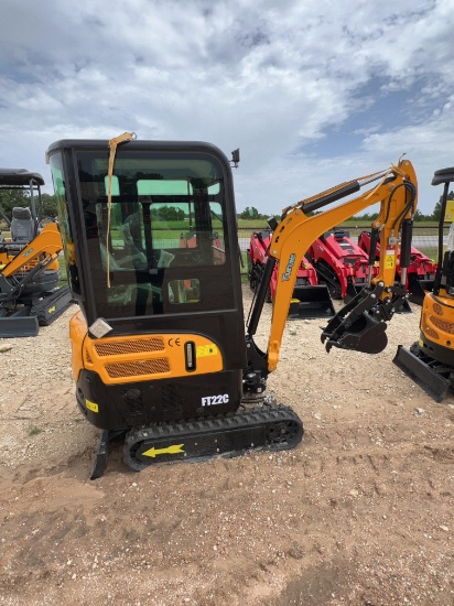 FT22C Cabbed Mini Excavator Kubota Diesel Hydraulic Thumb - Swivel Boom
