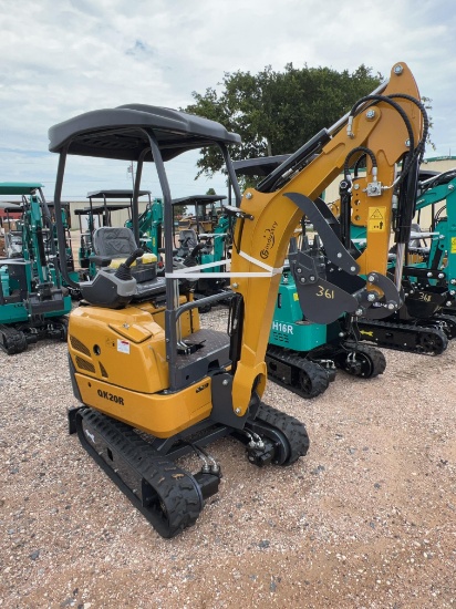 QK20R Mini Excavator Hydraulic Thumb Gas Powered