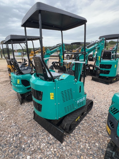 H16R Mini Excavator Gas Powered